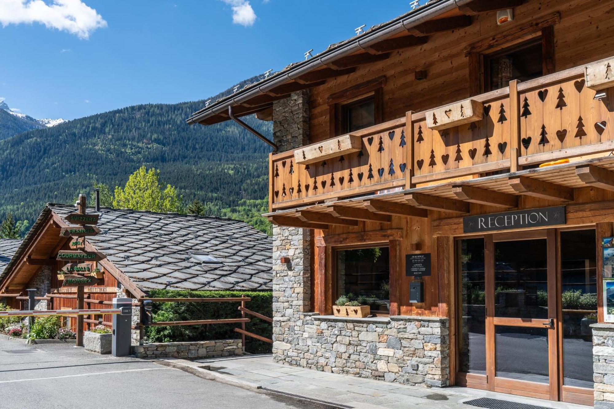 Bijoux Des Alpes - Mont Blanc Village La Salle Ngoại thất bức ảnh